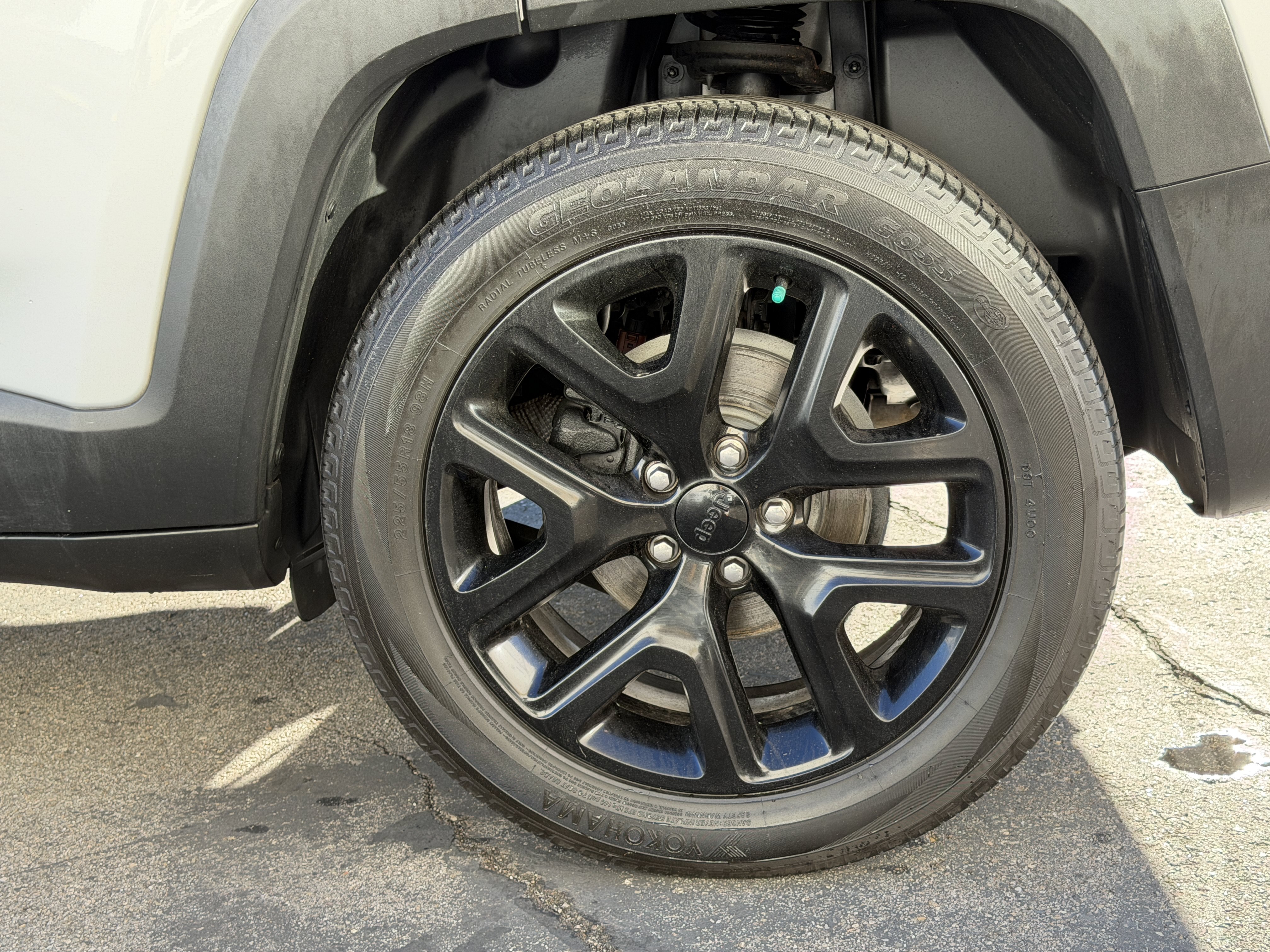 Certified 2019 Jeep Renegade Altitude w/ Quick Order Package 22M FWD image 12
