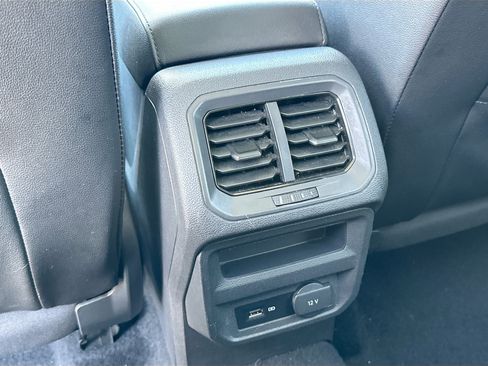 Used 2019 Volkswagen Tiguan SE w/ Panoramic Sunroof Package FWD image 25