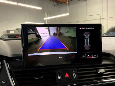 Certified 2025 Audi Q5 2.0T Premium image 23