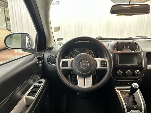 Used 2016 Jeep Compass High Altitude AWD/4WD image 14