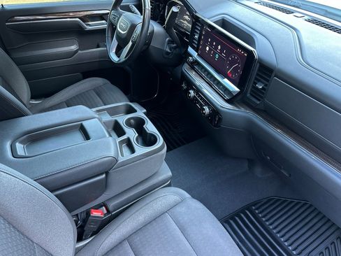 Used 2023 GMC Sierra 1500 Elevation image 18