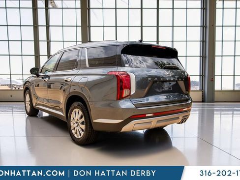Used 2024 Hyundai Palisade SEL FWD image 32