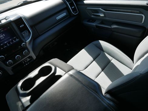 Used 2020 RAM 1500 Big Horn AWD/4WD image 11