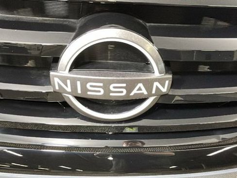 Used 2024 Nissan Pathfinder SL w/ SL Premium Package AWD/4WD image 9