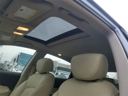 Used 2017 INFINITI QX50 2WD w/ Technology Package image 14