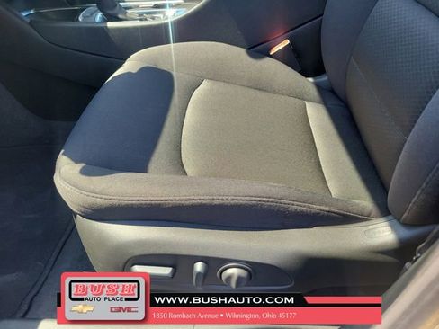 Used 2024 Chevrolet Malibu LT image 17