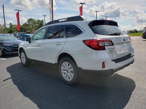 Used 2015 Subaru Outback 2.5i Premium w/ Popular Package #2 AWD/4WD image 6