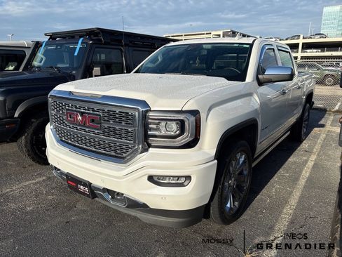 Used 2017 GMC Sierra 1500 Denali w/ Denali Ultimate Package AWD/4WD image 2