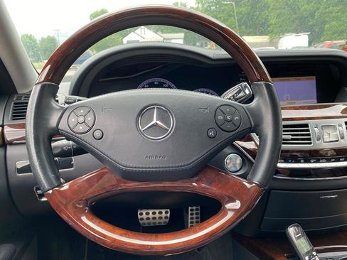 Used 2013 Mercedes-Benz S 550 image 16