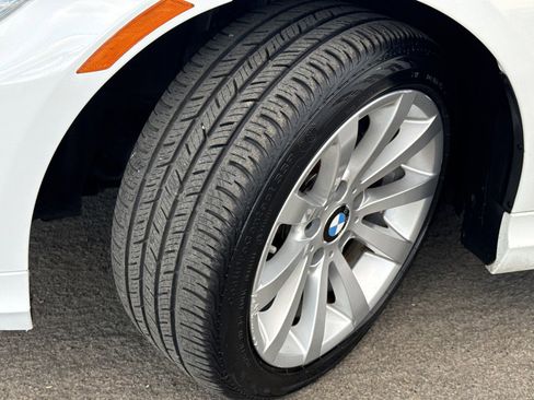 Used 2011 BMW 328i xDrive Sedan image 35