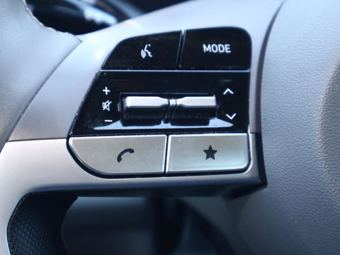 Used 2024 Hyundai Elantra SEL w/ Convenience Package image 23