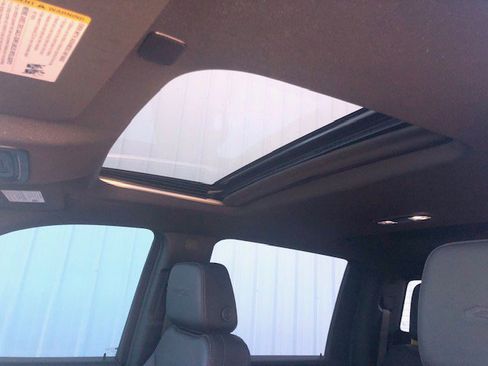 Used 2025 GMC Sierra 2500 AT4 w/ AT4 Premium Plus Package image 18