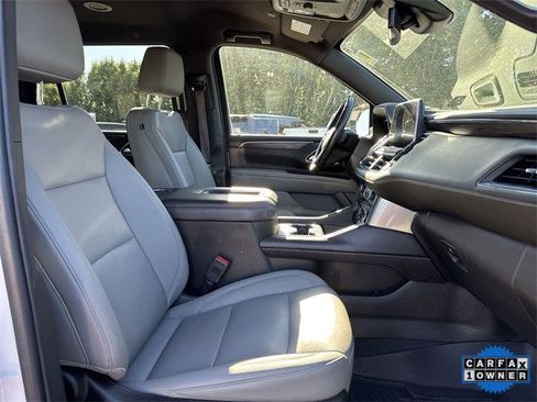 Used 2023 Chevrolet Suburban Z71 image 31