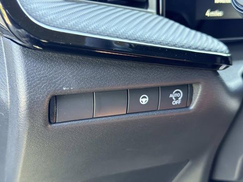 New 2026 Nissan Kicks SR FWD image 24