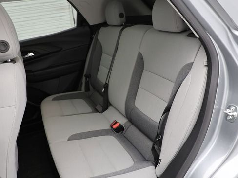 Used 2025 Chevrolet TrailBlazer LT w/ LT Cold Weather Package image 12