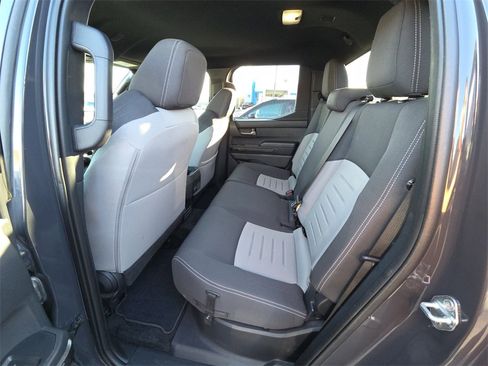 Used 2024 Toyota Tacoma TRD Sport image 29