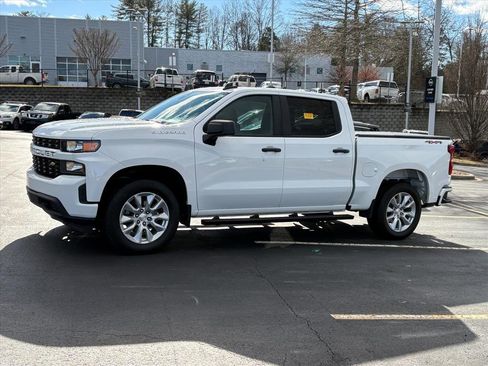 Used 2022 Chevrolet Silverado 1500 Custom w/ Safety Confidence Package image 4