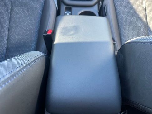 Used 2025 Subaru Forester Premium image 36