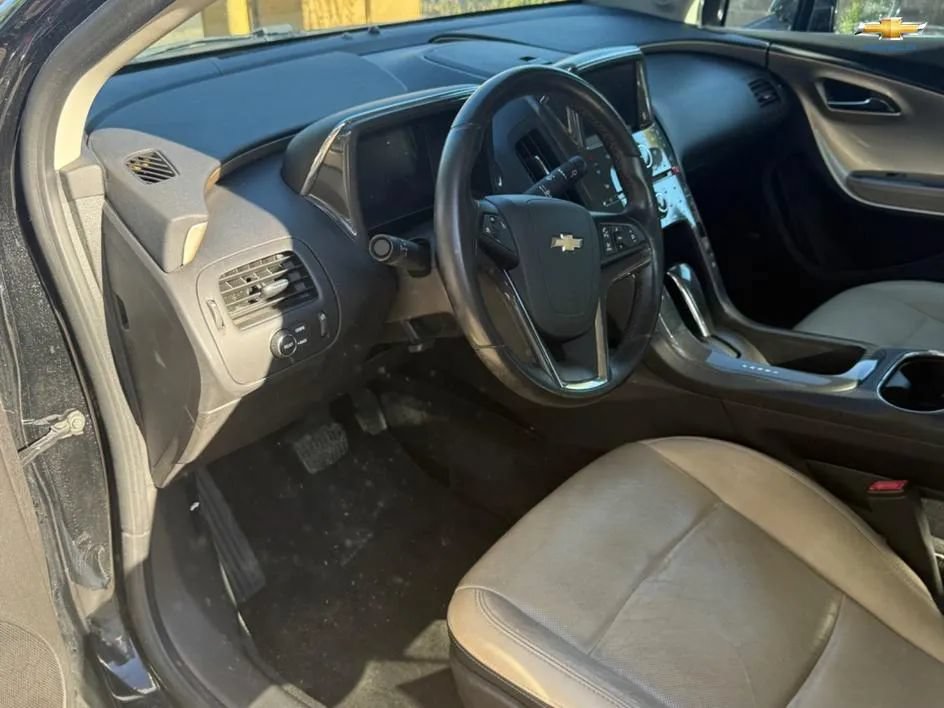 Used 2012 Chevrolet Volt Premium w/ Premium Trim Package FWD image 14