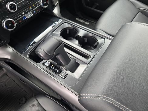 Certified 2025 Ford F150 Lariat w/ Equipment Group 501A Mid image 17