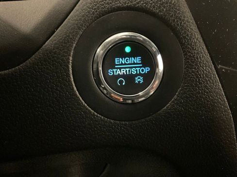 Used 2019 Ford Explorer XLT image 16