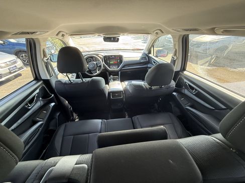 Certified 2023 Subaru Ascent Premium w/ Convenience Package image 16