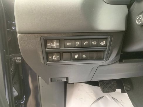 Used 2026 Toyota Tundra Platinum AWD/4WD image 14