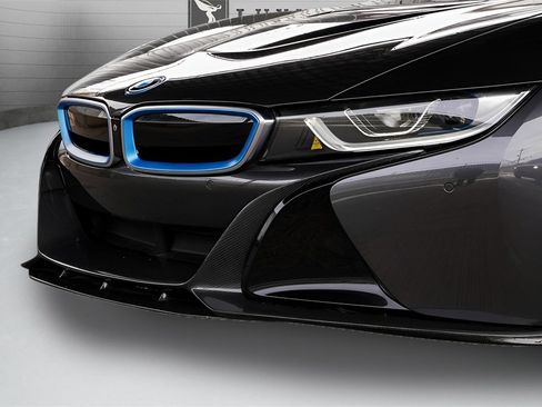 Used 2019 BMW i8 Roadster image 18