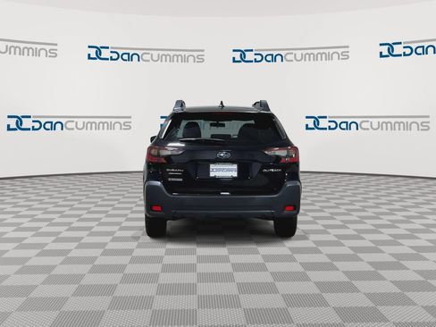 Used 2023 Subaru Outback Premium AWD/4WD image 7