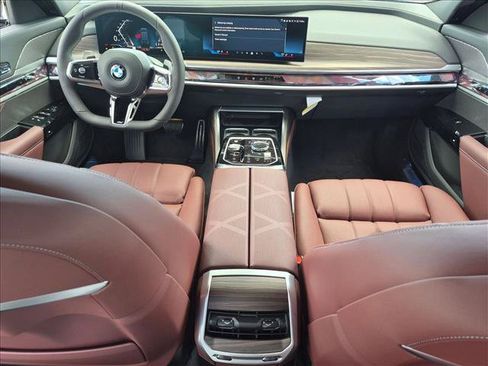 New 2026 BMW 740i xDrive w/ Premium Package AWD/4WD image 13