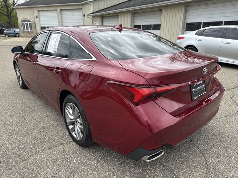Used 2022 Toyota Avalon XLE FWD image 42