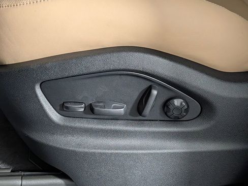 New 2026 Porsche Cayenne Coupe AWD/4WD image 29
