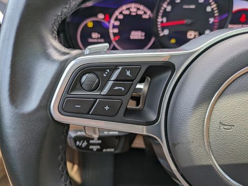 Used 2022 Porsche Cayenne Coupe AWD/4WD image 25