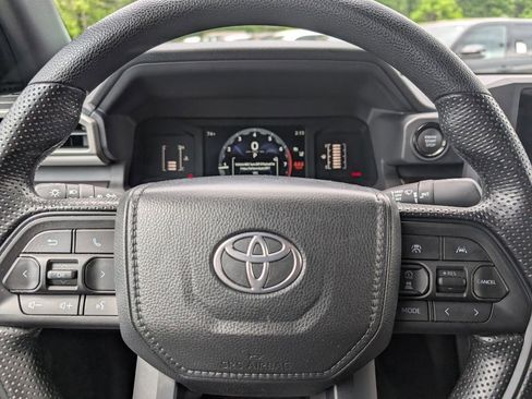 Certified 2024 Toyota Tacoma SR5 AWD/4WD image 22