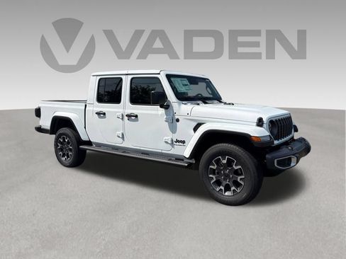 New 2026 Jeep Gladiator Sport AWD/4WD image 1