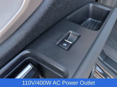 Used 2025 Ford Expedition Active AWD/4WD image 15