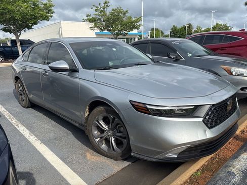 Used 2023 Honda Accord EX image 2