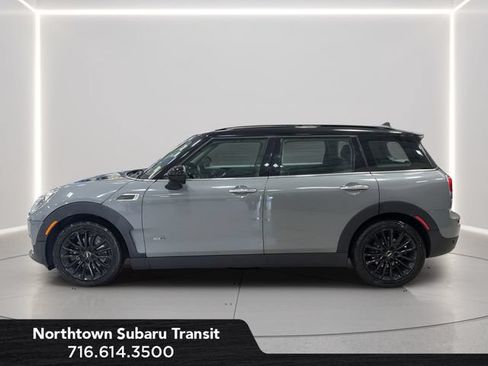 Used 2017 MINI Cooper Clubman ALL4 AWD/4WD image 2