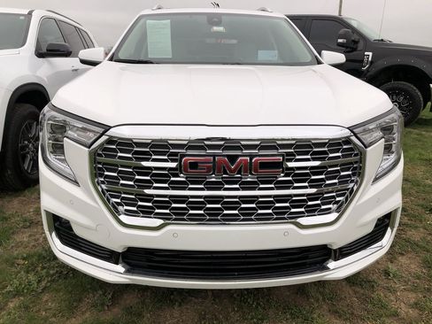 Used 2023 GMC Terrain Denali image 8