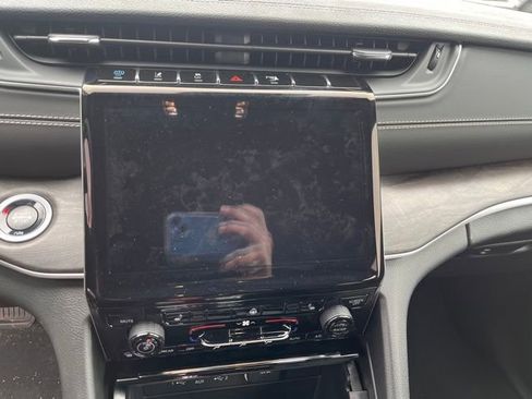 New 2024 Jeep Grand Cherokee Limited 4xe image 14