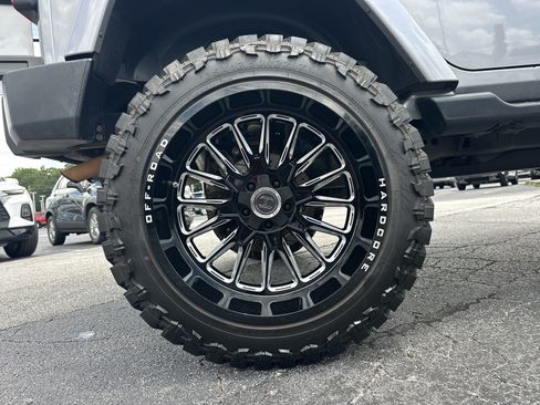Used 2016 Jeep Wrangler Unlimited Sahara w/ Trailer Tow Group AWD/4WD image 18