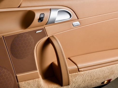 Used 2010 Porsche 911 Carrera image 21