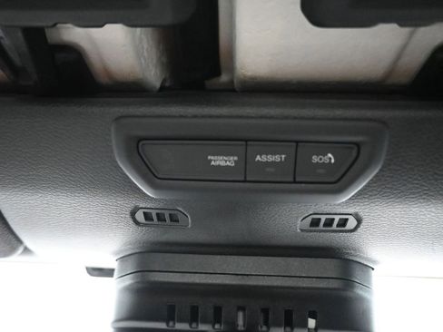 Used 2021 Jeep Wrangler Unlimited Sahara image 25