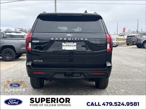 New 2026 Ford Expedition Active image 4