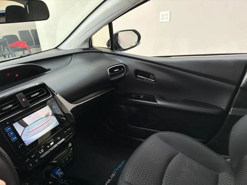 Used 2018 Toyota Prius Prime Plus w/ Carpet Mat Package FWD image 23