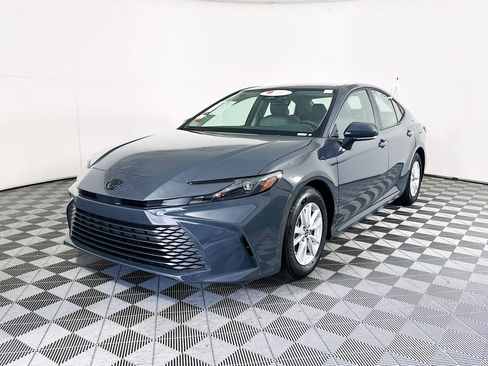 Certified 2025 Toyota Camry LE FWD image 7