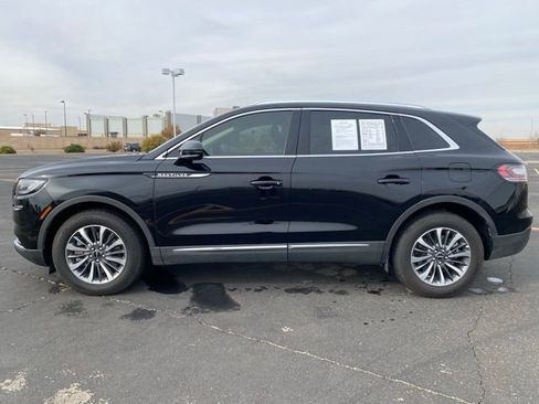 Used 2023 Lincoln Nautilus AWD w/ Premium Package image 3