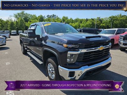 Used 2024 Chevrolet Silverado 2500 LT