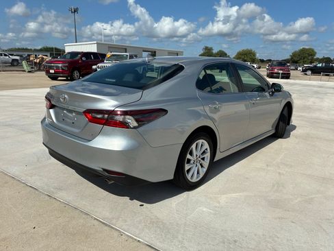 Used 2024 Toyota Camry LE FWD image 7