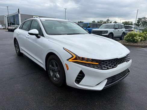Used 2023 Kia K5 LXS FWD image 2